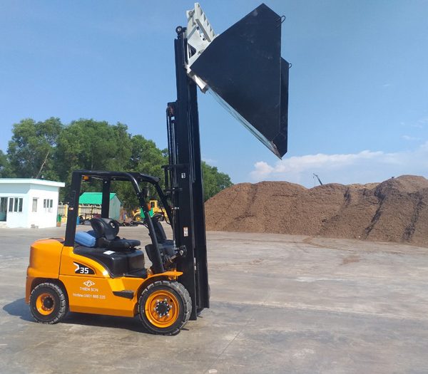 Xe nâng 3TG có gầu